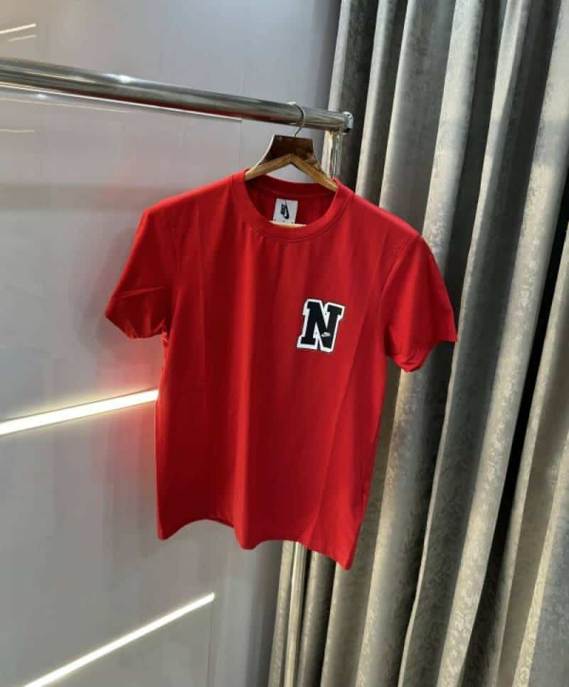 Nik e Red Back Print Premium T-Shirt