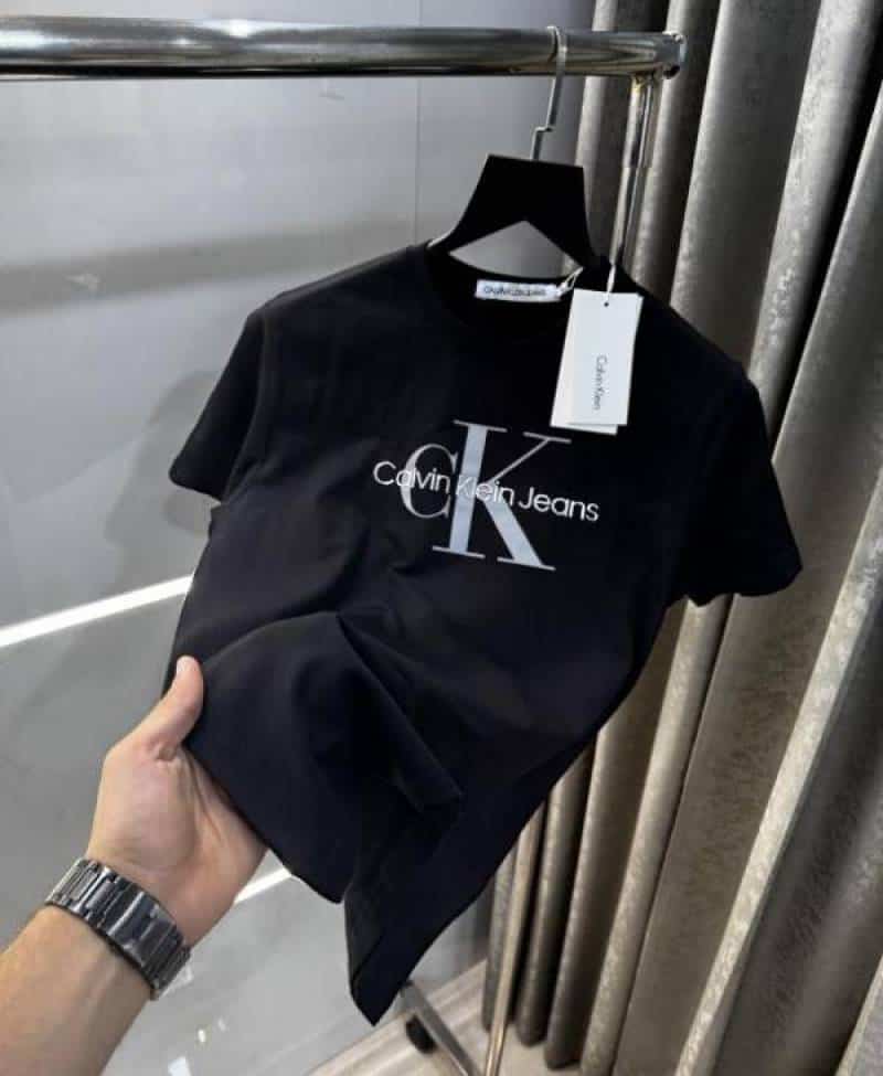 Calvin Klei n Black Reflective Logo Print Premium T-Shirt
