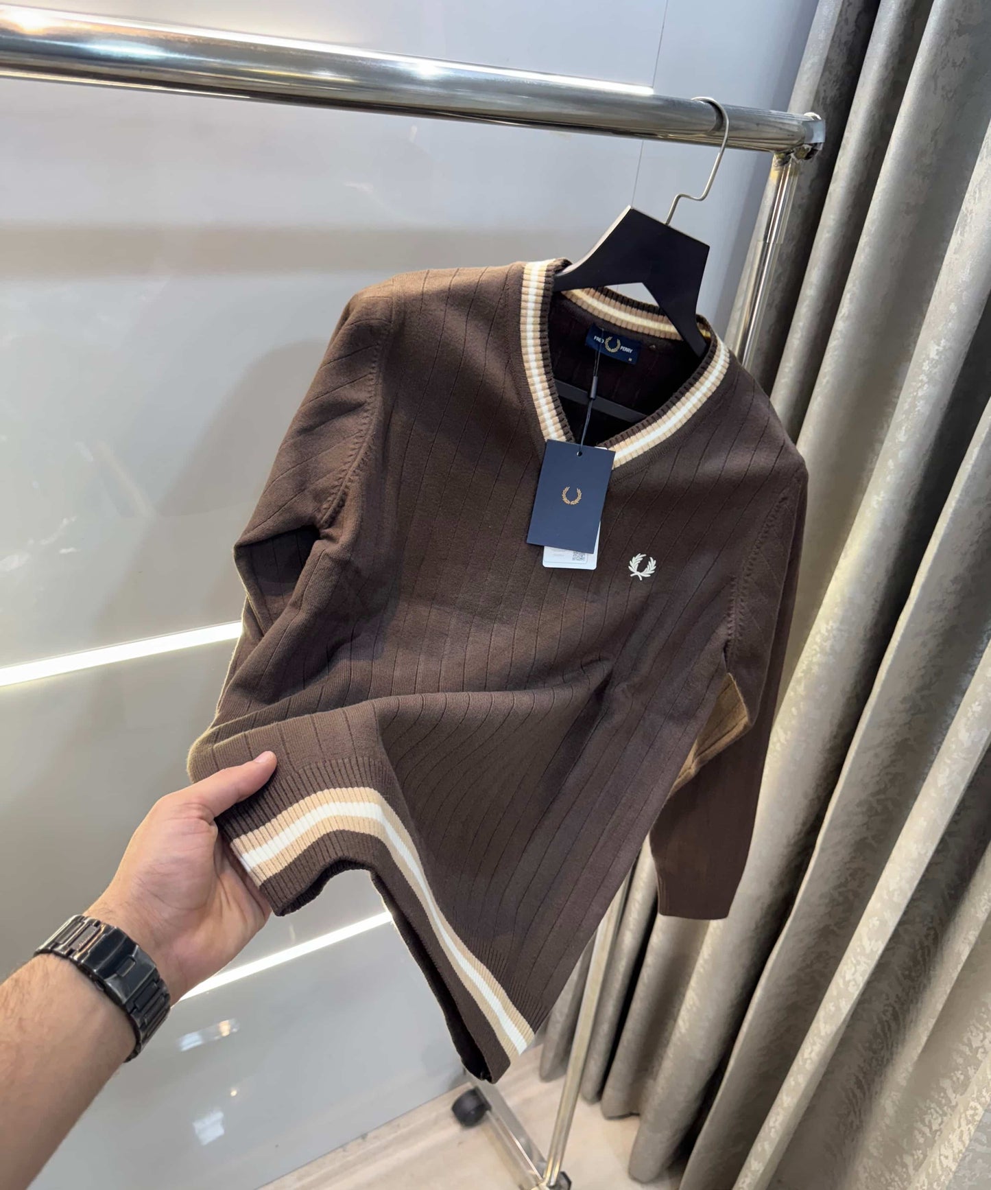 Fredperr y Brown Embroidery Logo Premium Knitted Pull Over