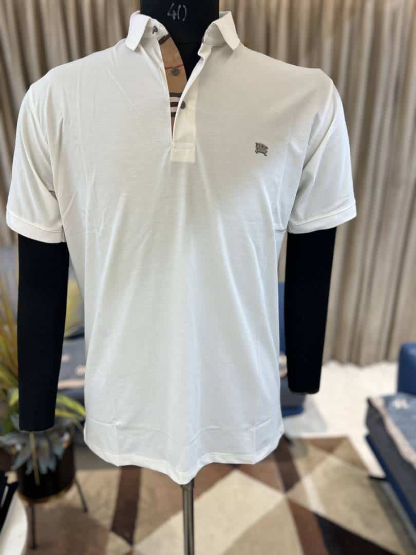 BURBERR_Y WHITE COLOUR PREMIUM TSHIRT