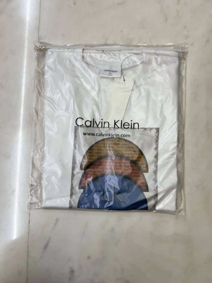 CALVIN KLEI_N WHITE COLOUR PREMIUM ROUND NECK TSHIRT