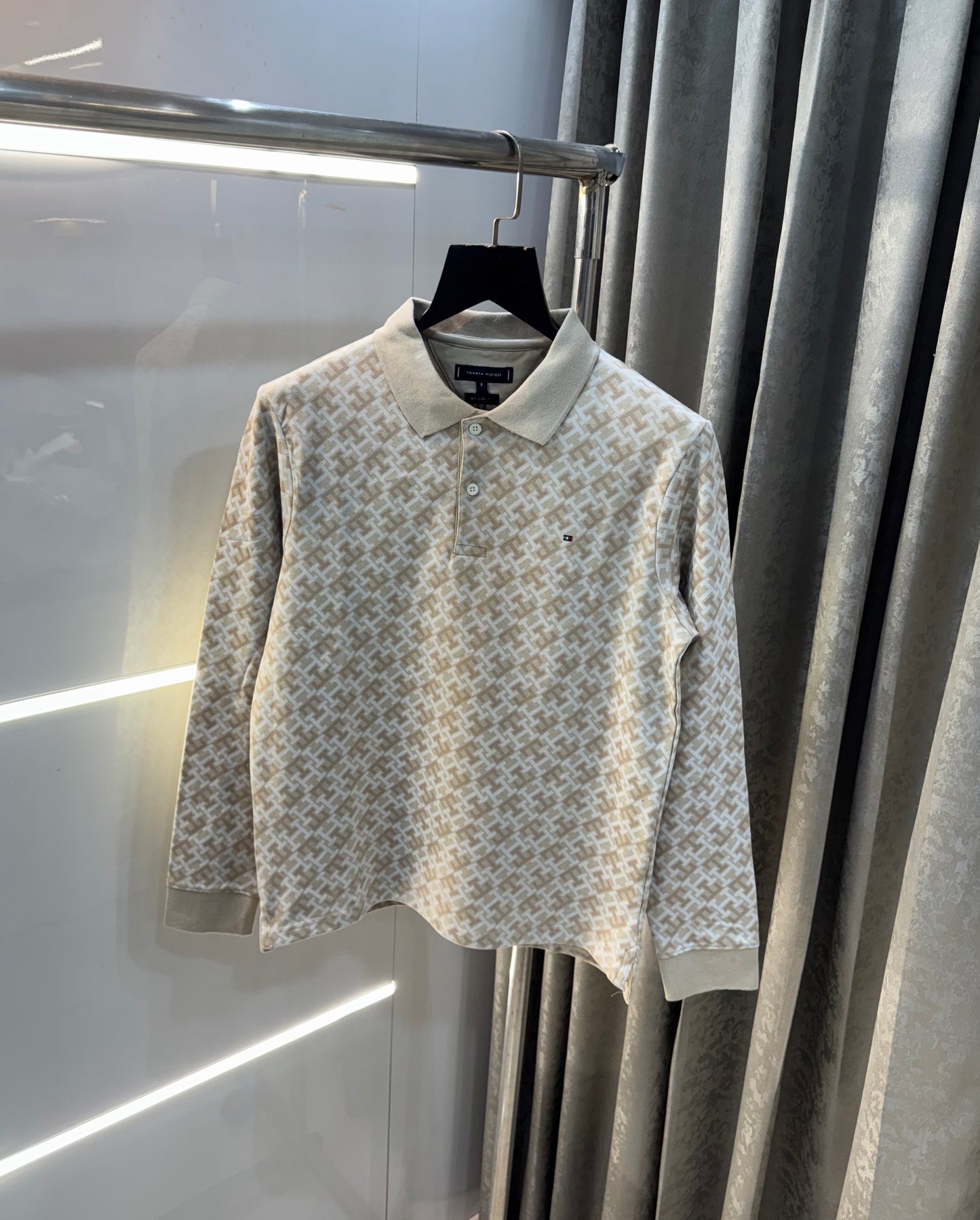 Tomm y Hilfiger Beige Full Sleeve Polo T-Shirt