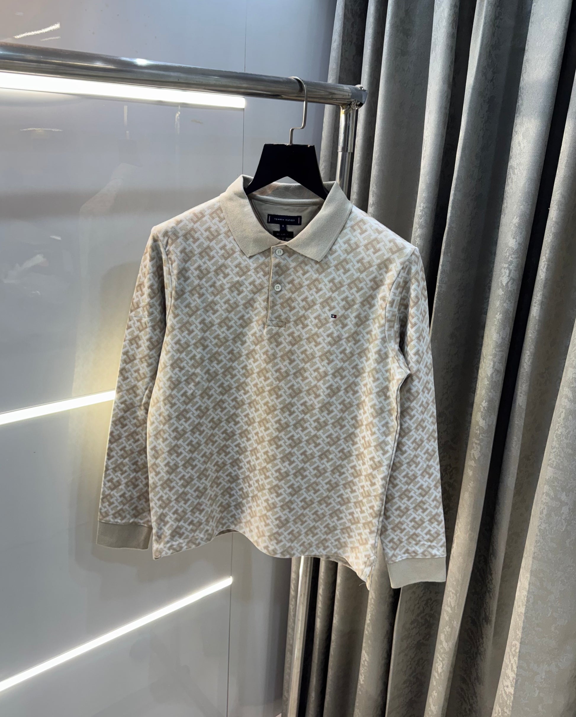 Tomm y Hilfiger Beige Full Sleeve Polo T-Shirt