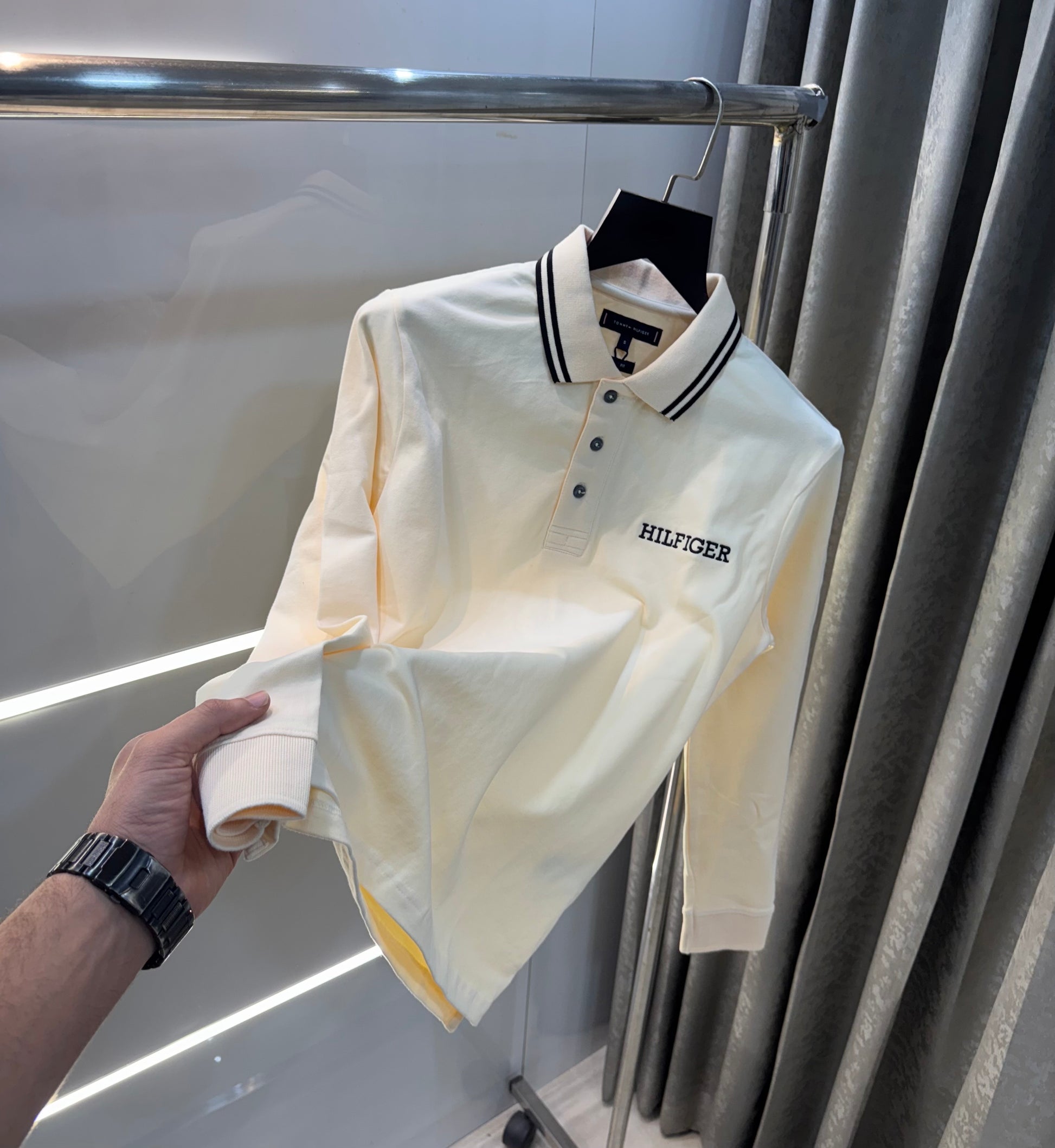 Tomm y Hilfiger Cream Full Sleeve Polo T-Shirt