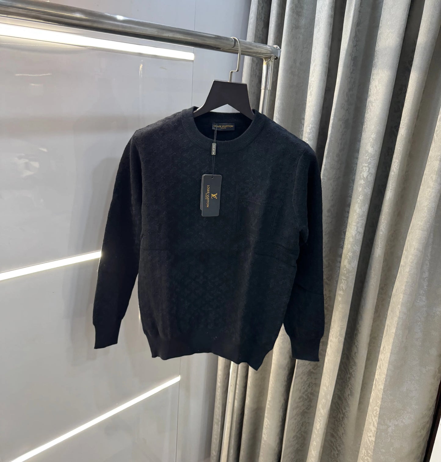 Louis  Vuitton Black Logo Work Imported Pull Over