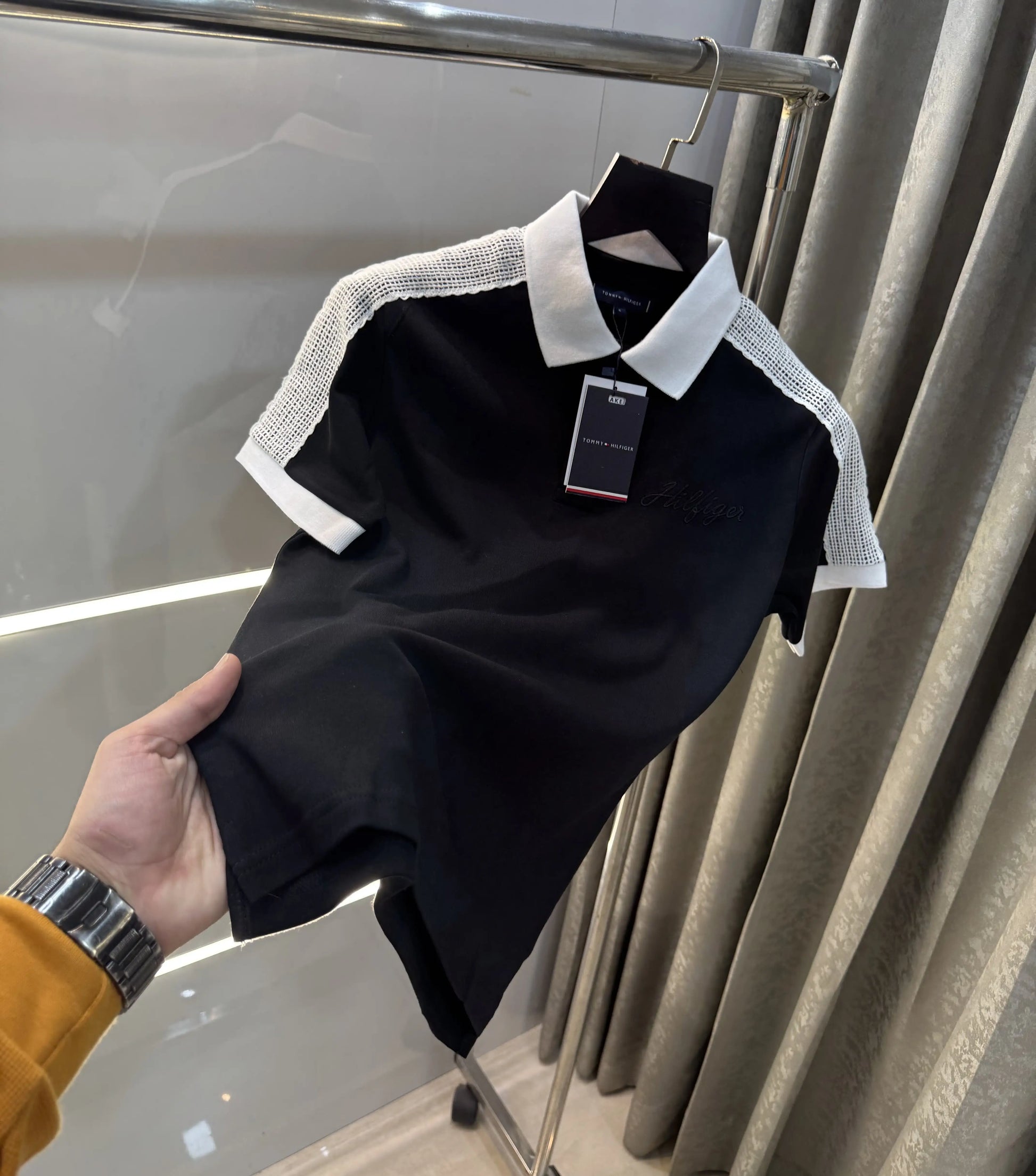 Tomm y Hilfiger Black Logo Work Premium Polo T-Shirt